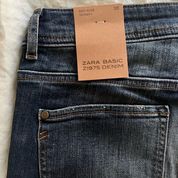 ZARA Basic Z1975 Denim Mid Rise Skinny Jeans. Size US 6. - Picture 4 of 4
